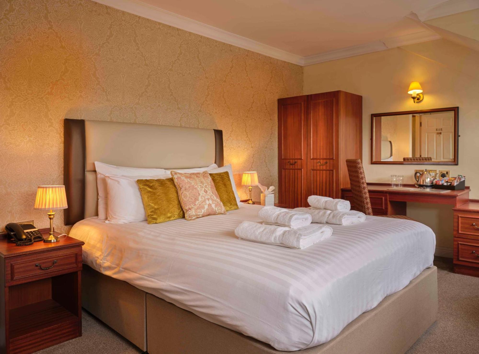 Royal Beacon Hotel Ексмут Екстериор снимка